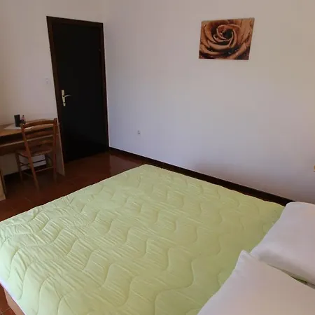 And Jelka Guest house Malinska