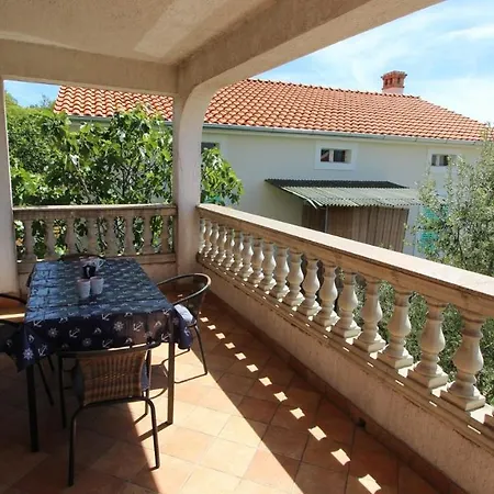 Guest house And Jelka Malinska