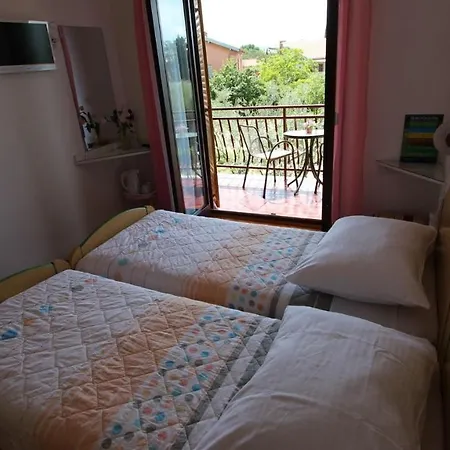 And Jelka Guest house *